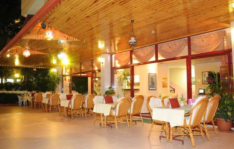 Amber-Rose Apart Hotel Αλάνια Εξωτερικό φωτογραφία