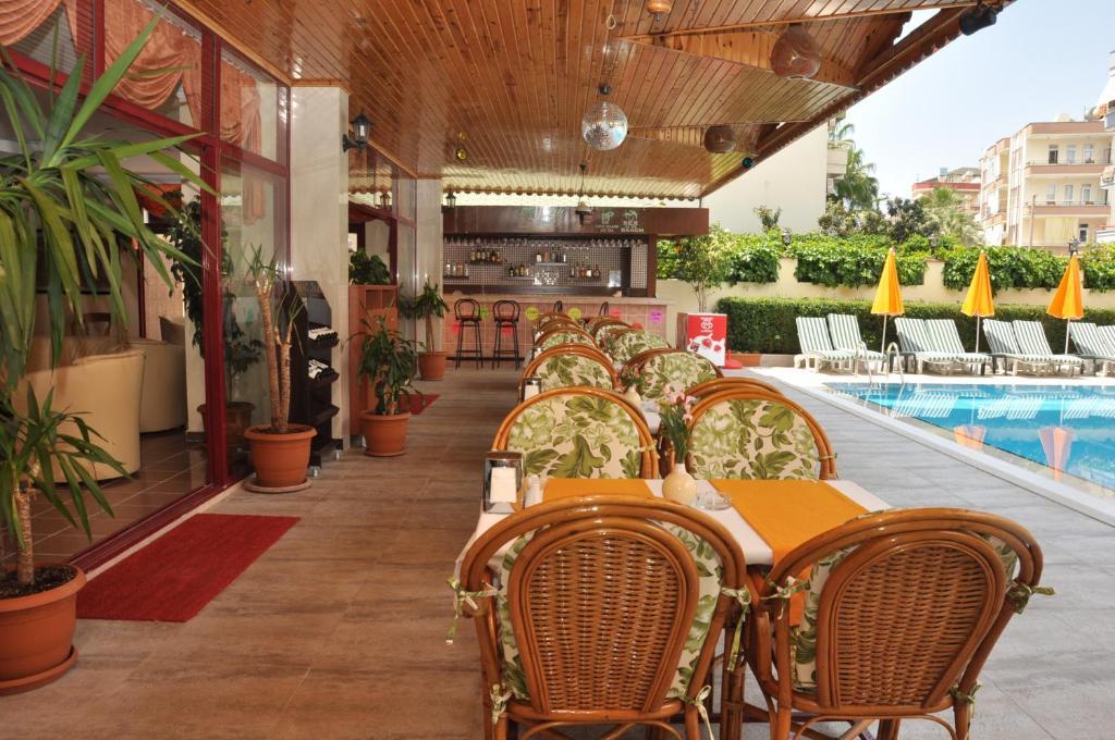 Amber-Rose Apart Hotel Αλάνια Εξωτερικό φωτογραφία